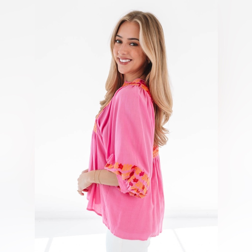 J. Marie Embroidered Carlie Top NEW $162 - Picture 2 of 12
